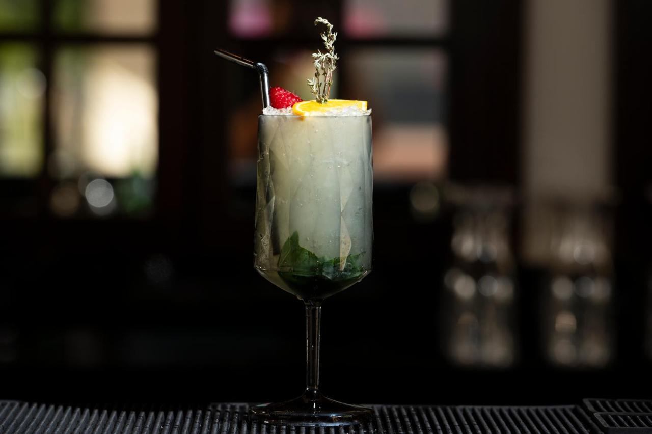 西方贾达夫酒店 迪拜 外观 照片 Cocktail