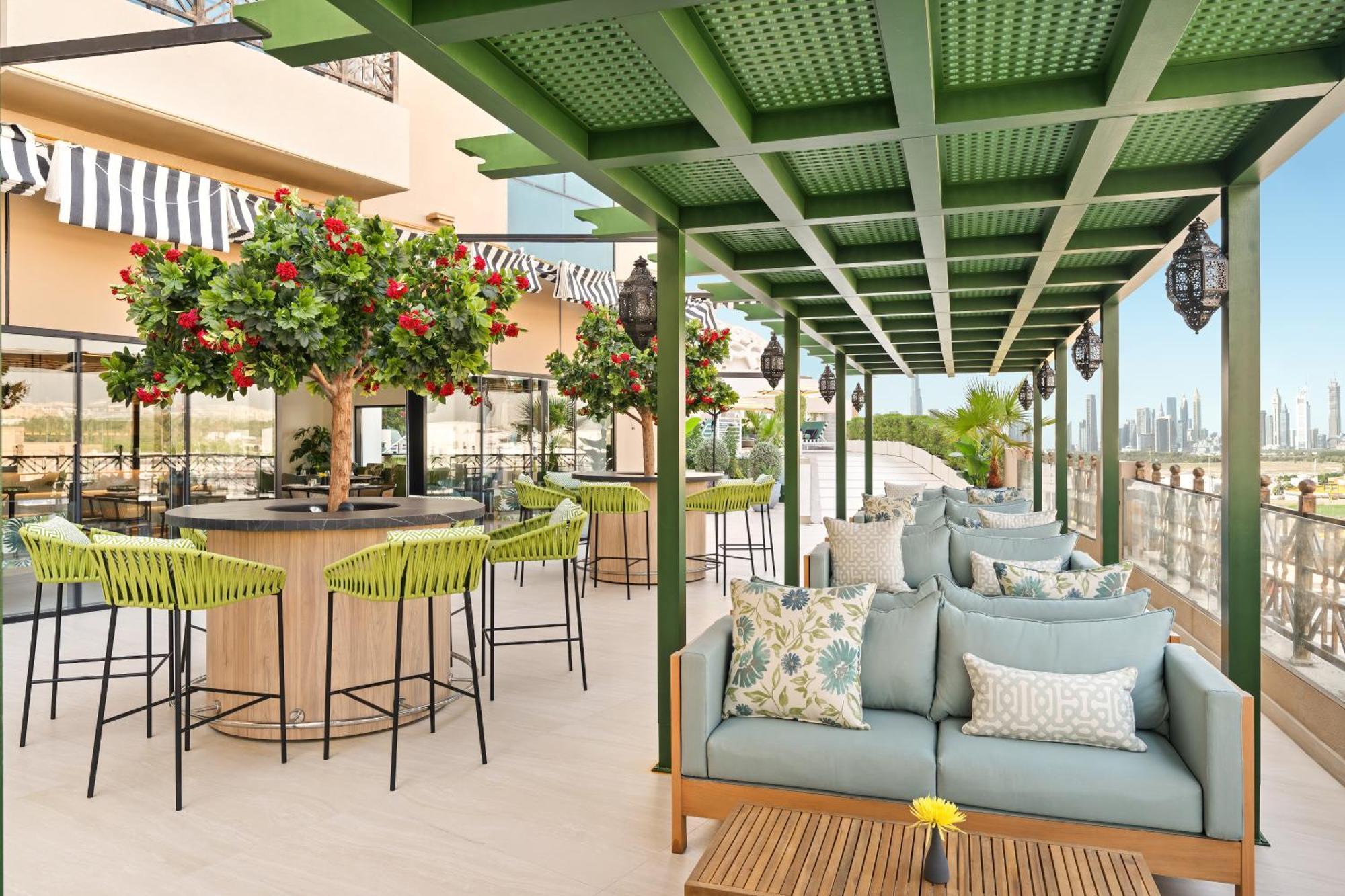 西方贾达夫酒店 迪拜 外观 照片 Rooftop lounge